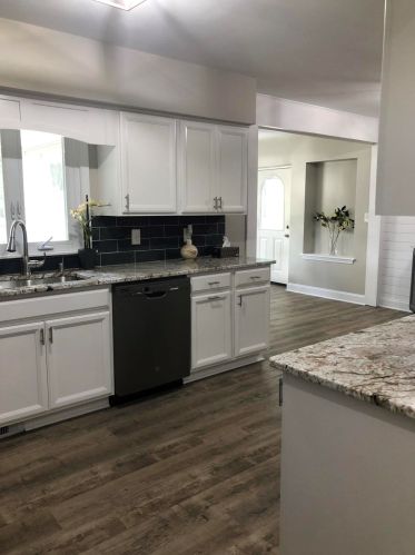 512 Downing Dr, Waukesha WI  53186-6424 exterior