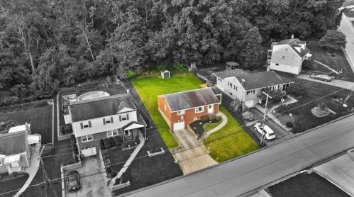 471 Rosewood Dr, Pittsburgh PA  15236-4701 exterior