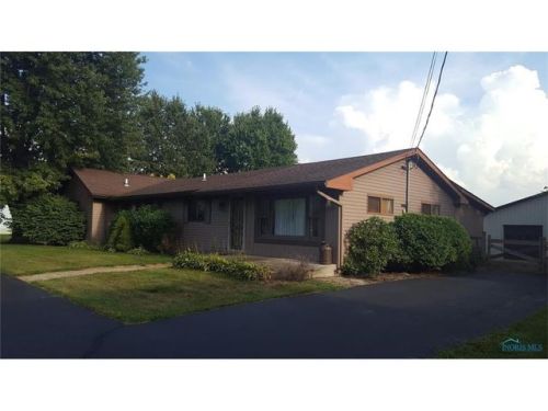 13735 Waterville Swanton Rd, Swanton, OH 43558-9436