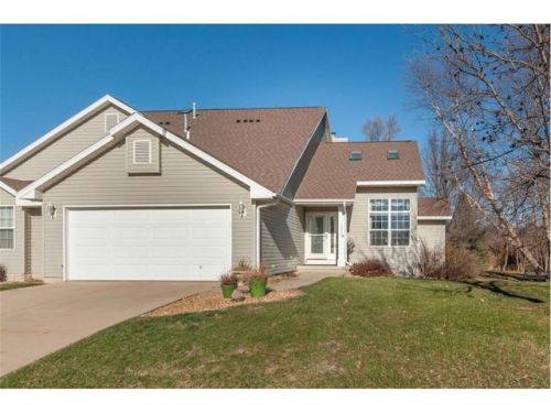 2230 Blairsferry Xing, Hiawatha IA  52233-7900 exterior