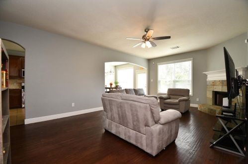 8514 Sports Haven Dr, Humble TX  77346-6000 exterior