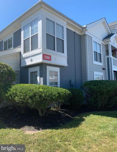23211 Cornerstone Dr, Yardley, PA 19067-7902