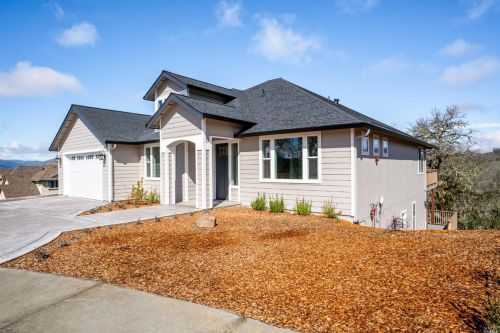 410 Tehuacan Rd, Ukiah CA  95482-2007 exterior