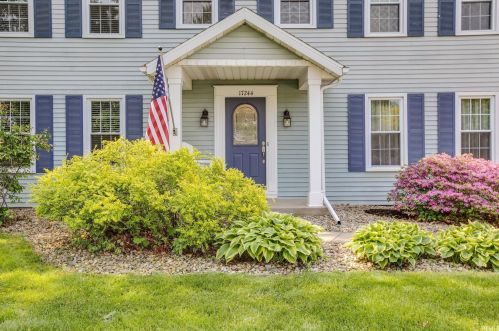 17244 Pencross Dr, Granger, IN 46530-6938