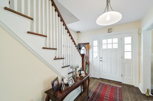 224 Glen Ave, Rye Brook NY  10573-2525 exterior