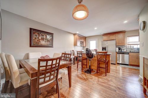 9986 Hegerman St, Philadelphia, PA 19114-2129
