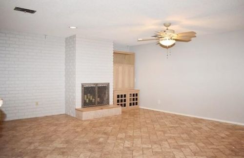 837 Royal Ter, Hurst TX  76053-4243 exterior