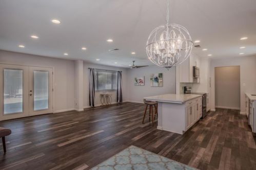 3040 Acacia Ave, Fresno, CA 93722-4001