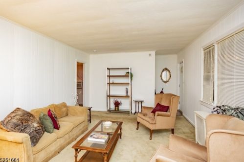 9 Rich St, Irvington NJ  07111-2020 exterior