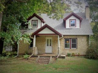 2159 Riverside Dr, Beloit, WI 53511-2909