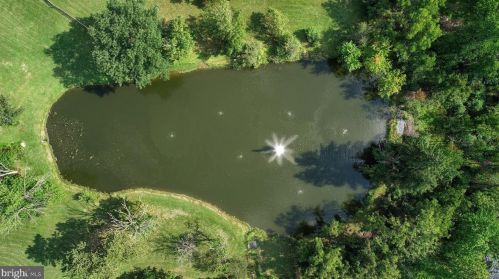 6411 Devonshire Hts Rd, Harrisburg PA 17111-4818 exterior