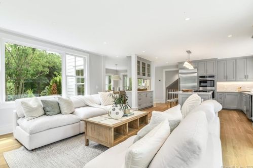 289 Wahackme Rd, New Canaan CT  06840-3935 exterior