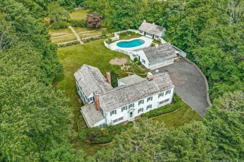 1287 Rock Rimmon Rd, Stamford, CT 06903-1107