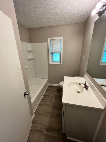 24 Beverly Pl, Florence KY  41042-1702 exterior