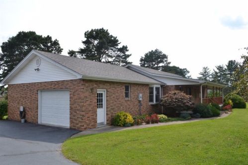 481 Harness Rd, London, KY 40744-8874