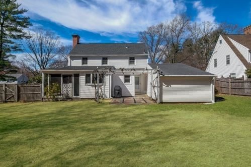 119 Bridle Path Rd, Springfield MA  01118-1846 exterior