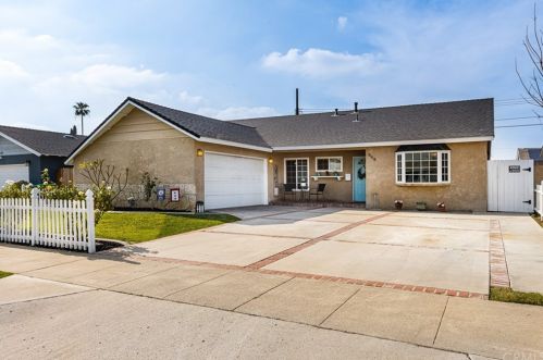 668 Handy St, Orange, CA 92867-7255