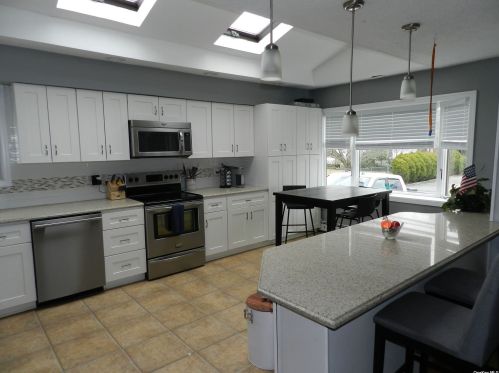 141 Moffitt Blvd, Islip Manor NY  11751-2916 exterior