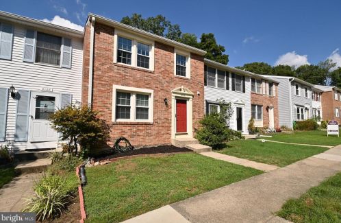 8126 Parkdale Ct, Springfield VA  22153-3604 exterior