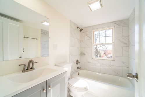 2403 Nichols Ave, Stratford CT  06614-1720 exterior