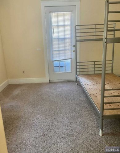 116 Woodside Ave, Ridgewood NJ  07450-5017 exterior