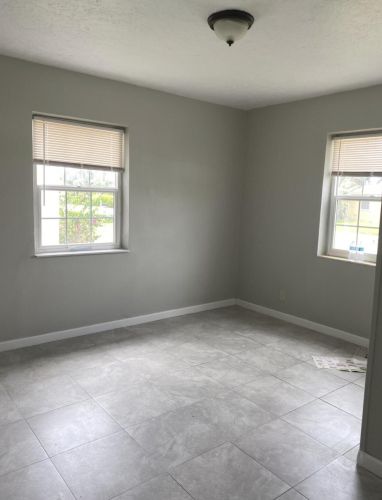 360 27th St, West Palm Beach, FL 33404-4451