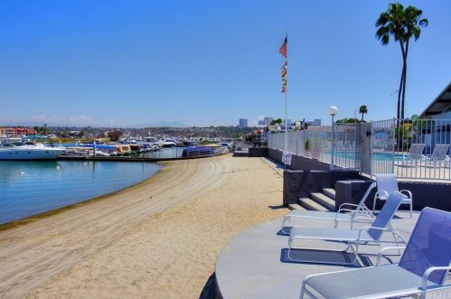 137 Liberty, Newport Beach CA  92660-6143 exterior