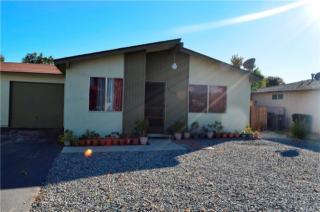 2065 Avenida Olivos, Hemet CA  92545-2519 exterior