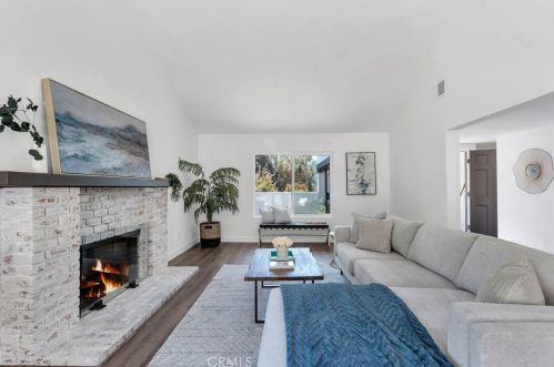 3243 Kirkham Dr, Glendale CA  91206-1131 exterior