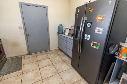 445 Simmons Rd, Turlock CA  95380-9786 exterior