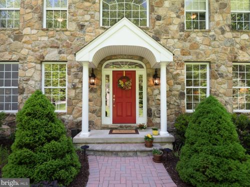 1354 Skelp Level Rd, Downingtown, PA 19335-4042