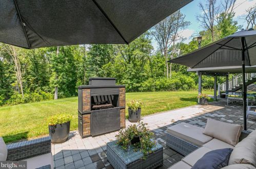 107 Westcott Rd, Princeton NJ  08540-3061 exterior