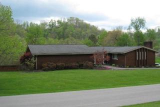 90 Circle Dr, Manchester, KY 40962-7009