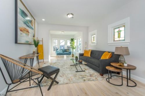 756 Drake Ave, Roselle NJ  07203-2218 exterior