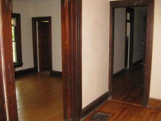 1852 Cambridge Ave, Milwaukee WI  53202-1724 exterior