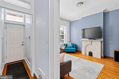 728 20th St, Philadelphia, PA 19130-2004