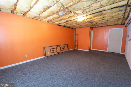 20 Gideon Ln, Falling Waters WV exterior