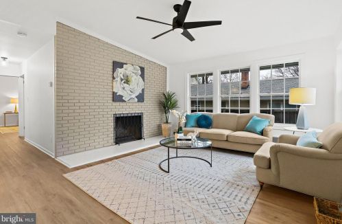 7131 Westmoreland Rd, Falls Church VA  22042-2566 exterior