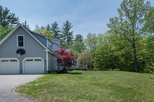 565 Penacook Rd, Hopkinton NH  03229-2916 exterior