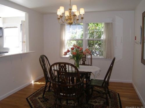 81 Heritage Hill Rd, New Canaan, CT 06840-4616
