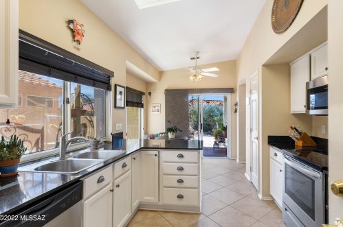 2234 Amaranth St, Tucson AZ 85755-7154 exterior