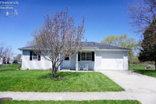1008 Mallard Ct, Fremont, OH 43420-4958