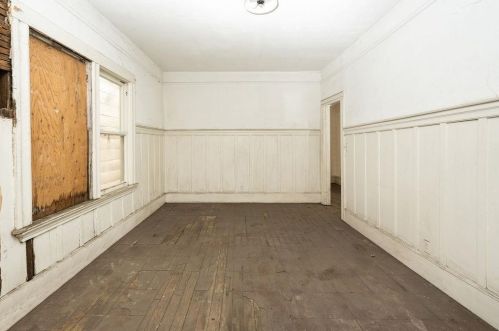 4712 International Blvd, Oakland CA  94601-5239 exterior