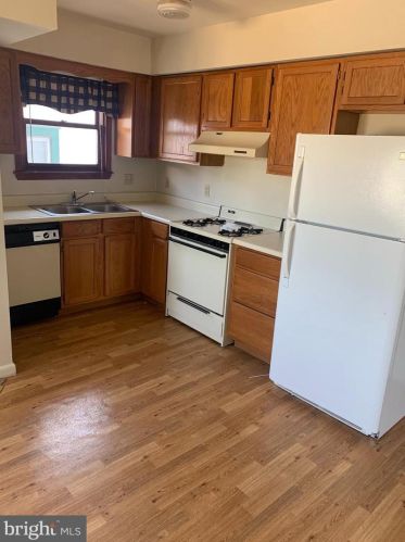 42 Commerce St, Harrington DE  19952-1065 exterior