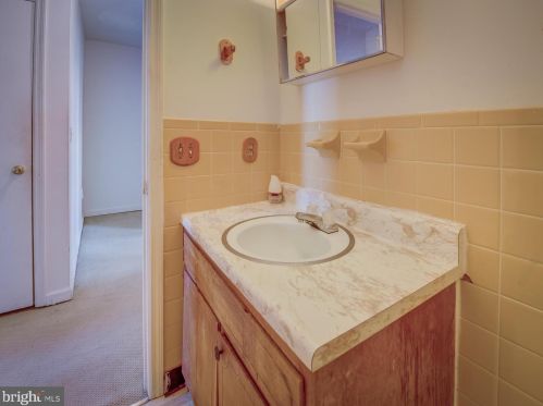 20 Coventry Ct, Fredericksburg VA  22405-2759 exterior