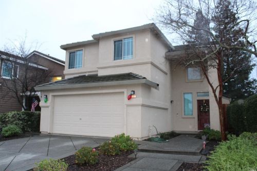 620 Edenderry Dr, Vacaville, CA 95688-8560