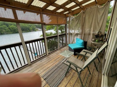 24 Arrowhead Ln, Killingly, CT 06241-1516