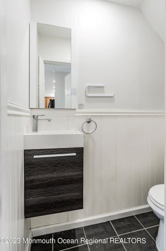 22 Greenwood Loop Rd, Bricktown, NJ 08724-1253