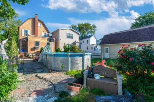 24 Olive St, Bloomfield NJ  07003-3209 exterior