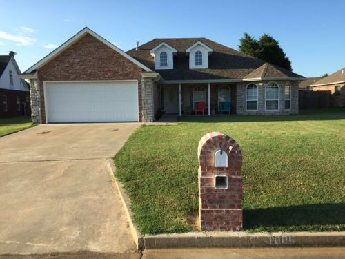 1006 Sterling Dr, Seminole, OK 74868-2448